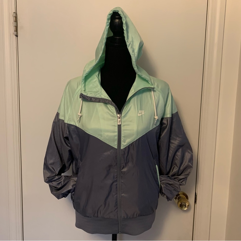 Nike Windrunner Seafoam & Grey Jacket with Full-Zip front closure    #45